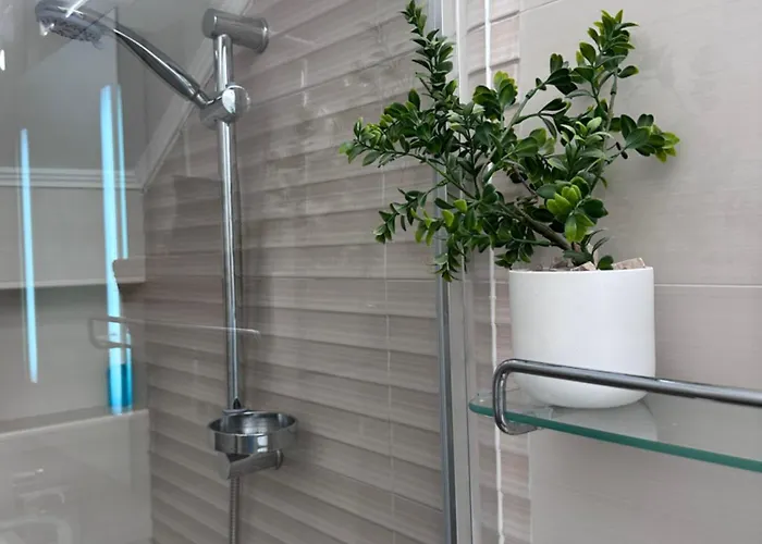 アパート Antea シベニク